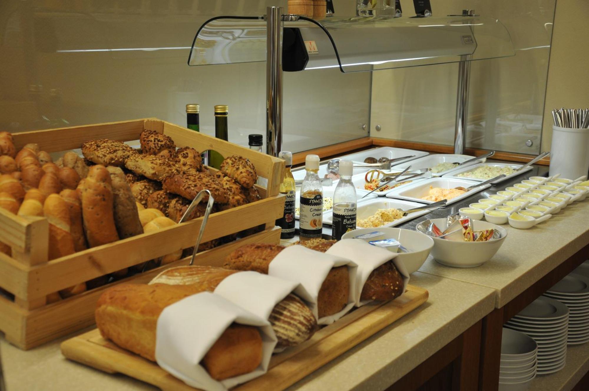 Alexandria Spa & Wellness Hotel Luhačovice Εξωτερικό φωτογραφία