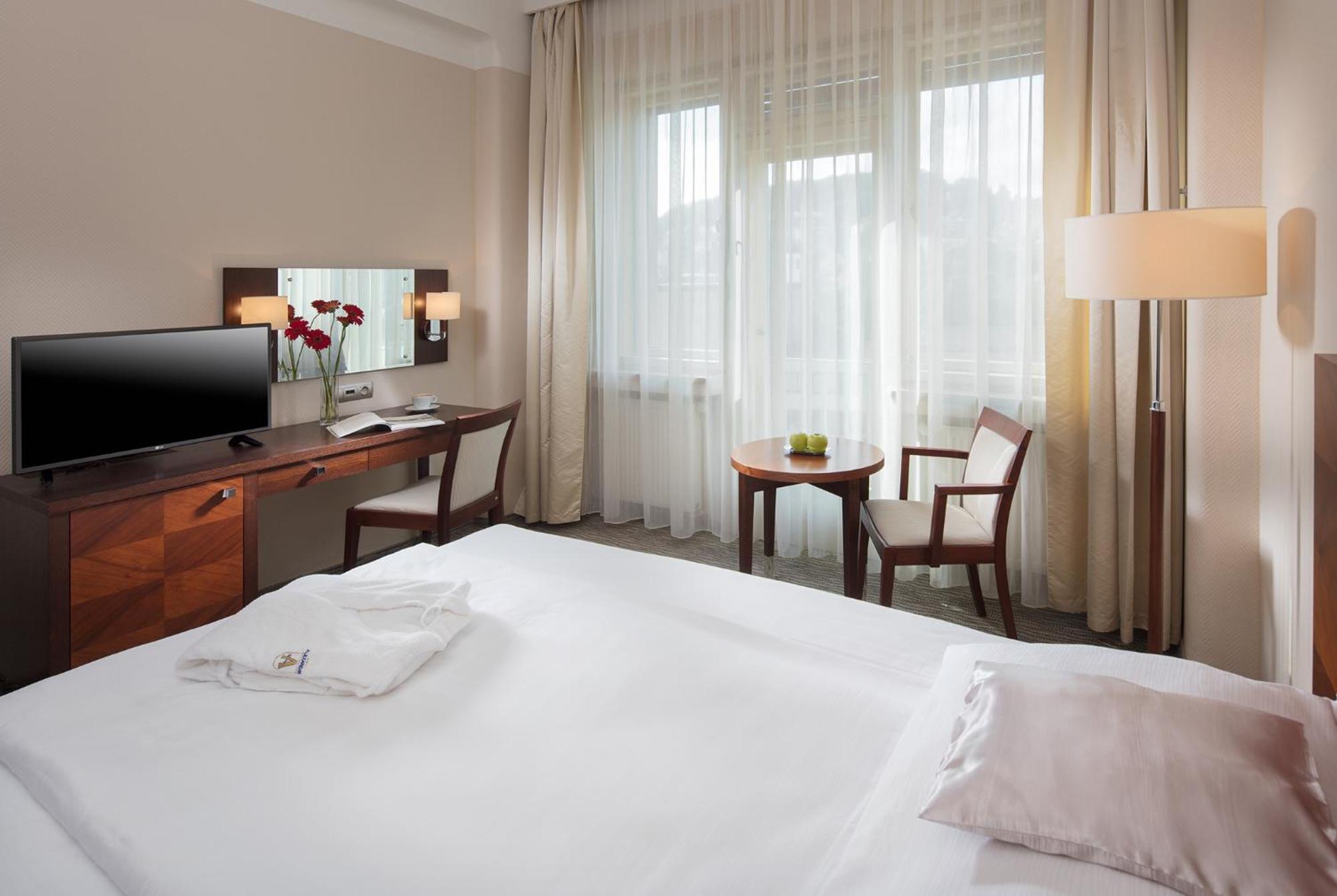 Alexandria Spa & Wellness Hotel Luhačovice Εξωτερικό φωτογραφία