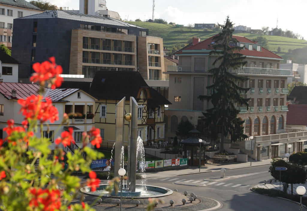 Alexandria Spa & Wellness Hotel Luhačovice Εξωτερικό φωτογραφία